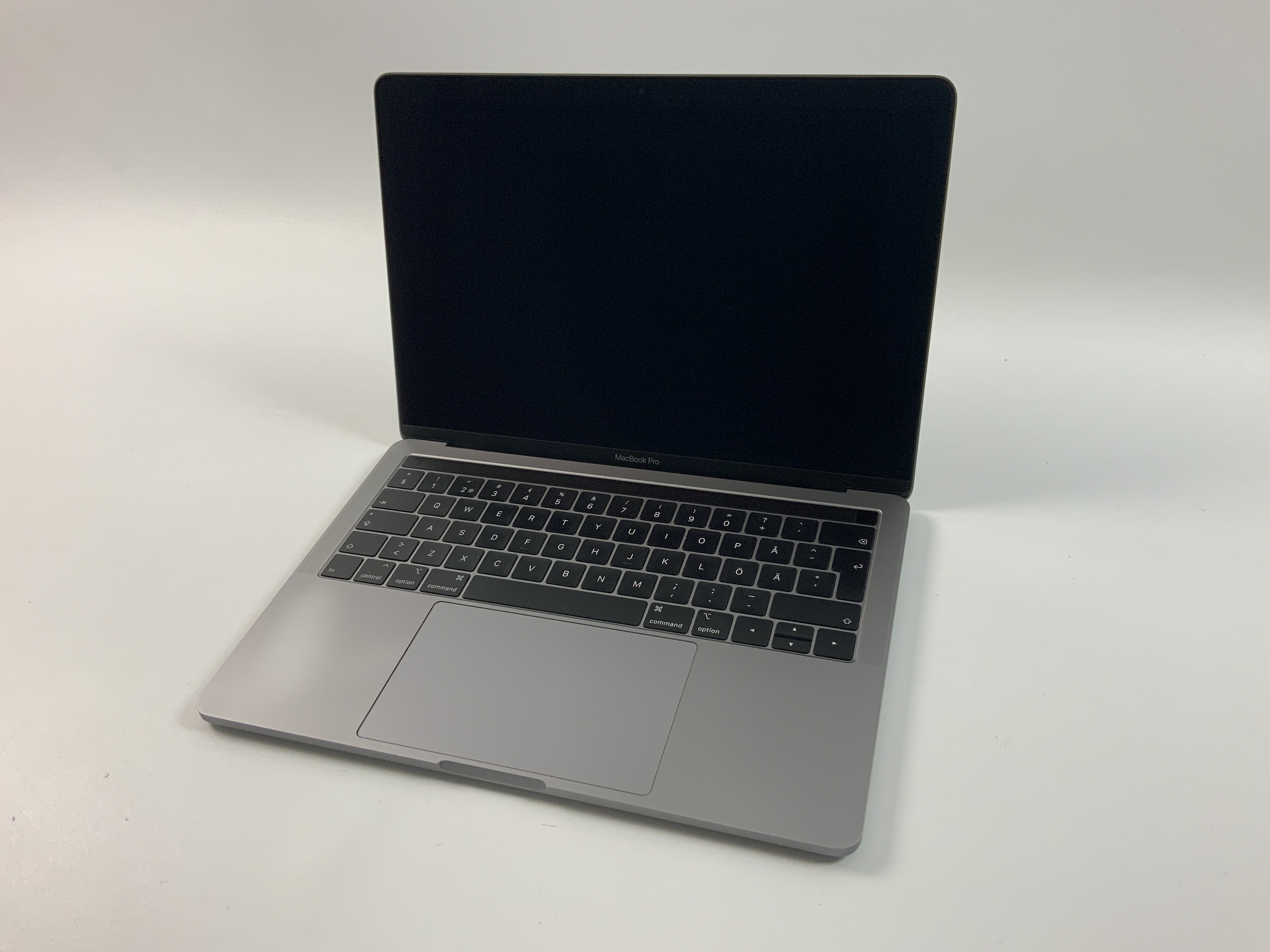 MacBook Pro 13" 4TBT Mid 2019 (Intel Quad-Core i5 2.4 GHz 8 GB RAM 1 TB SSD), Space Gray, Intel Quad-Core i5 2.4 GHz, 8 GB RAM, 1 TB SSD, Kuva 1